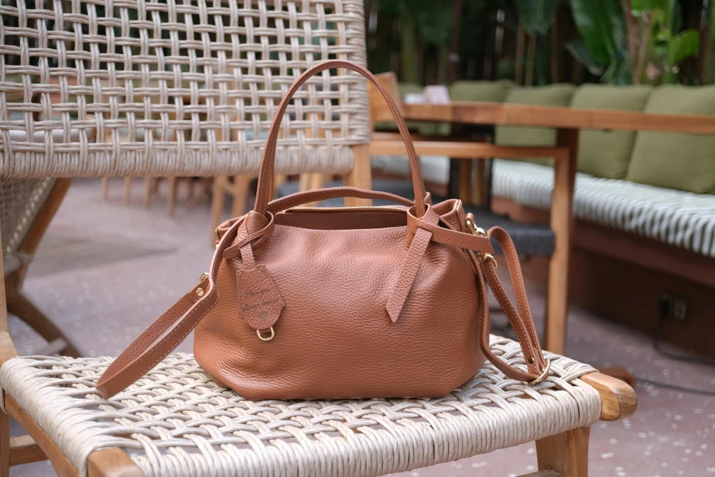 A Complete Guide to Suede Purses: Luxury, Durability, and Style 3 Suede