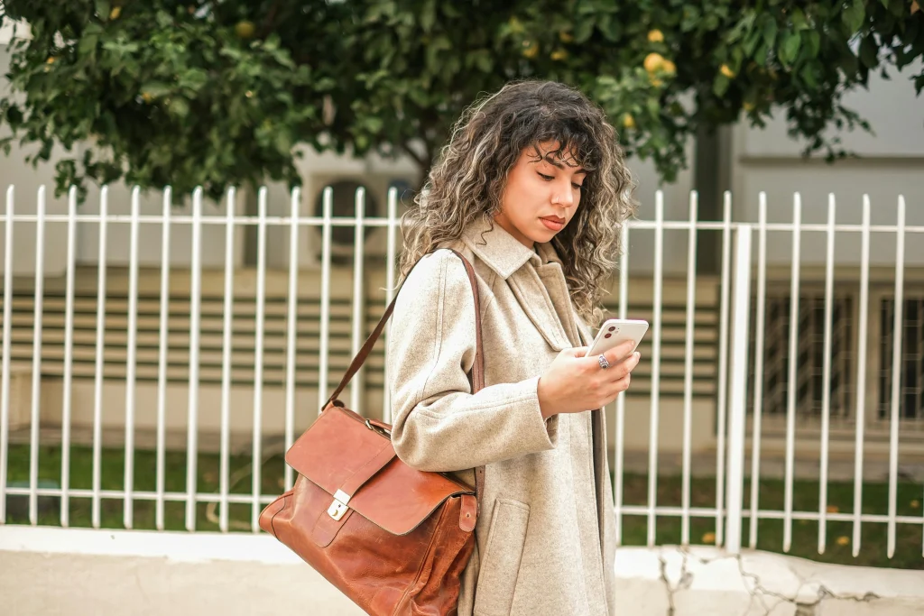 A Complete Guide to Suede Purses: Luxury, Durability, and Style 2 Suede Purse